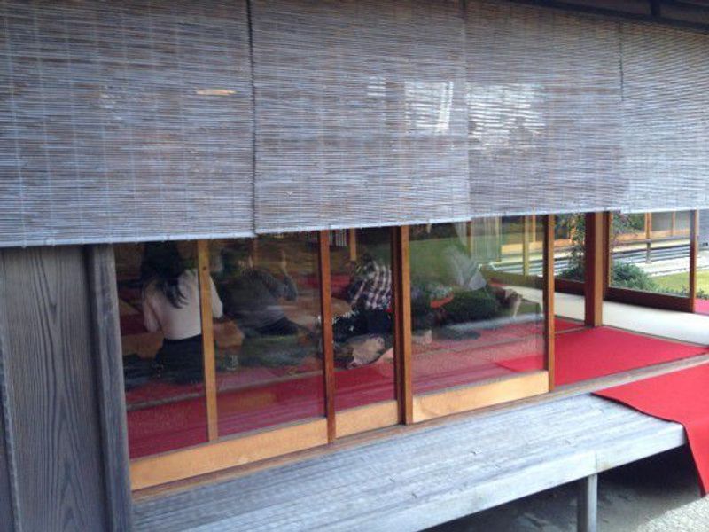 Other Shizuoka Locations Private Tour - Enjoying local green tea at the Japanese style tea house