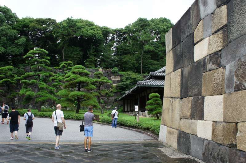 Tokyo Private Tour - Ein Tor innen der Burg