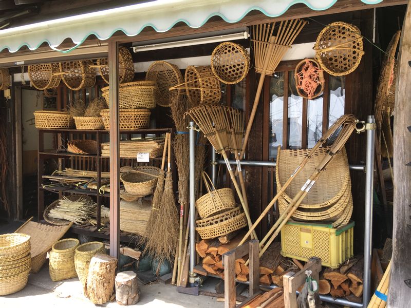 Nagano Private Tour - Shop of bamboo works