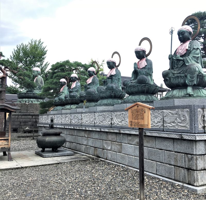 Nagano Private Tour - Six Jizo