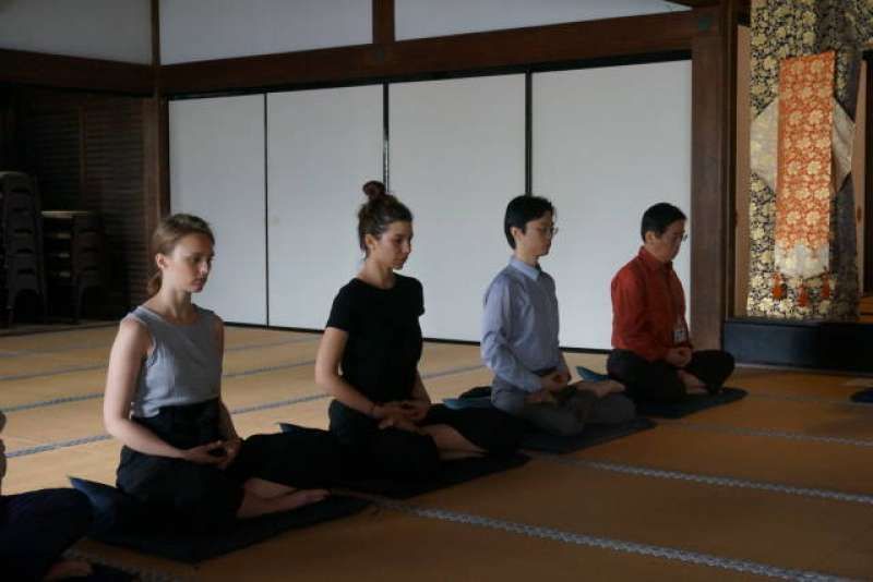 Kamakura Private Tour - Zazen; Siting Meditation in Kencho-ji Temple