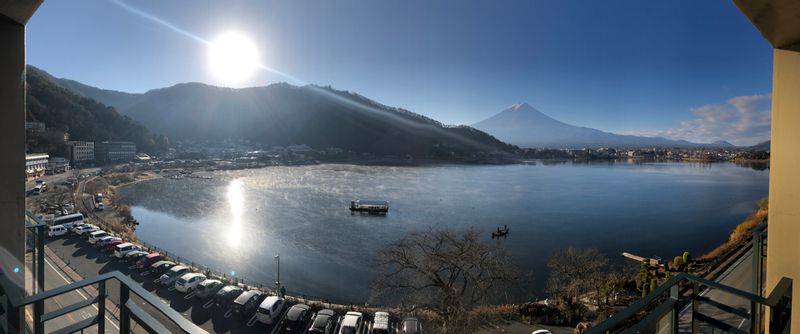 Mount Fuji Private Tour - 河口湖和富士山的湖景