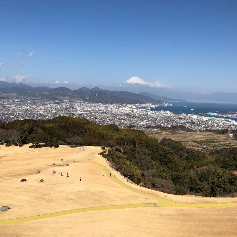 Other Shizuoka Locations Private Tour - Spectacular view of Mt. Fuji and Suruga Bay from Nihondaira Hotel
Nihondaira has been selected as one of the top 100 sightseeing spots in Japan. You can enjoy lunch and afternoon tea while watching these spectacular view through the window.