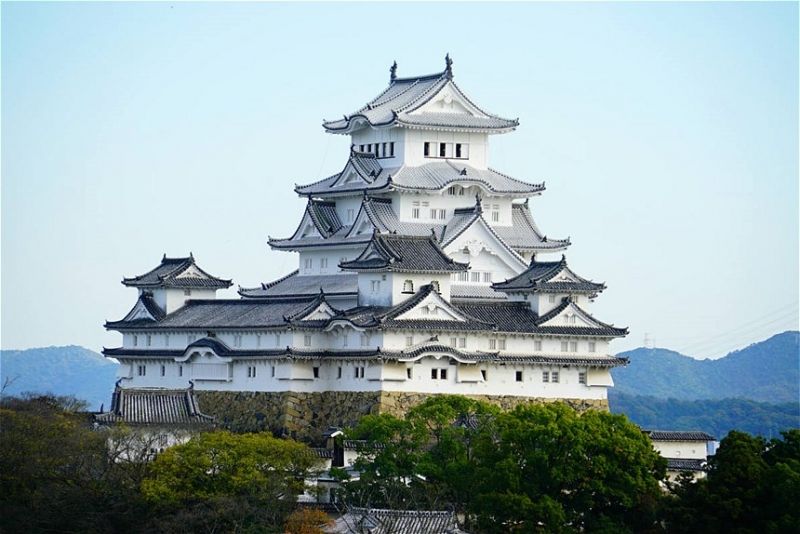 Himeji Private Tour - Himeji Castle was designated as the first World Heritage Site in Japan in 1993. It is called "White Heron Castle" with an image of a white heron spreading its wings.