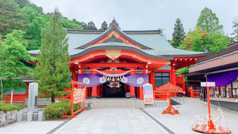 Miyagi Private Tour - Miyagi Gokoku Shrine