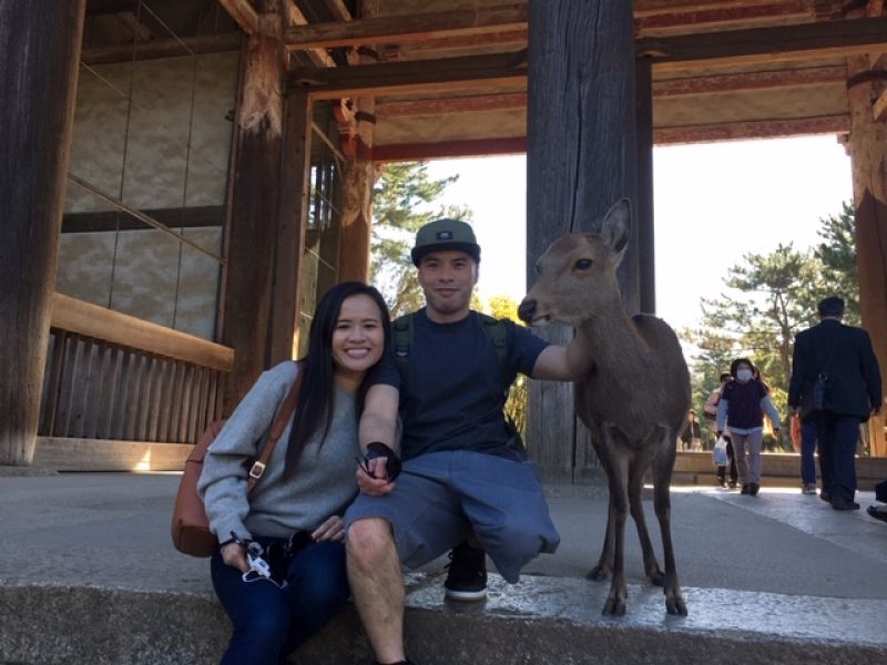 Osaka Private Tour - Young couple from the USA at the main gate of Todaiji Temple