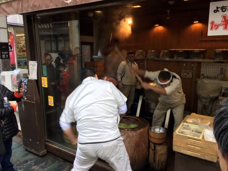 Osaka Private Tour - Mochi pounding at Nara Machi shopping street