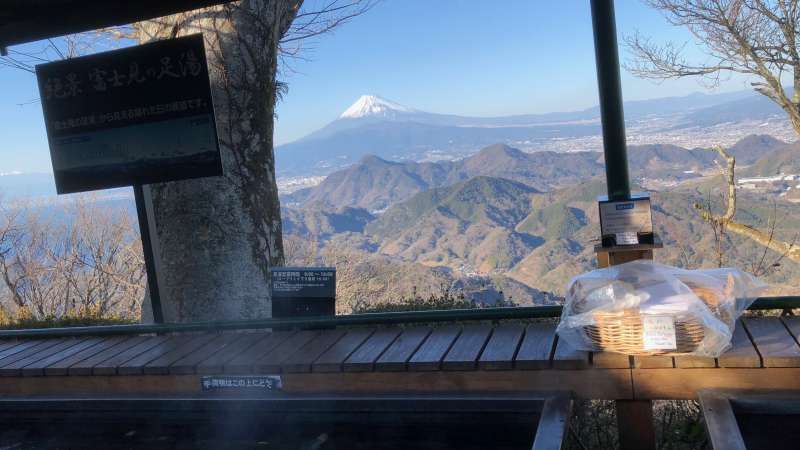 Other Shizuoka Locations Private Tour - The view of Mt. Fuji while you bathe your feet in Ashi-Yu hot spring may make you feel relax and forget about your daily concerns for a while.