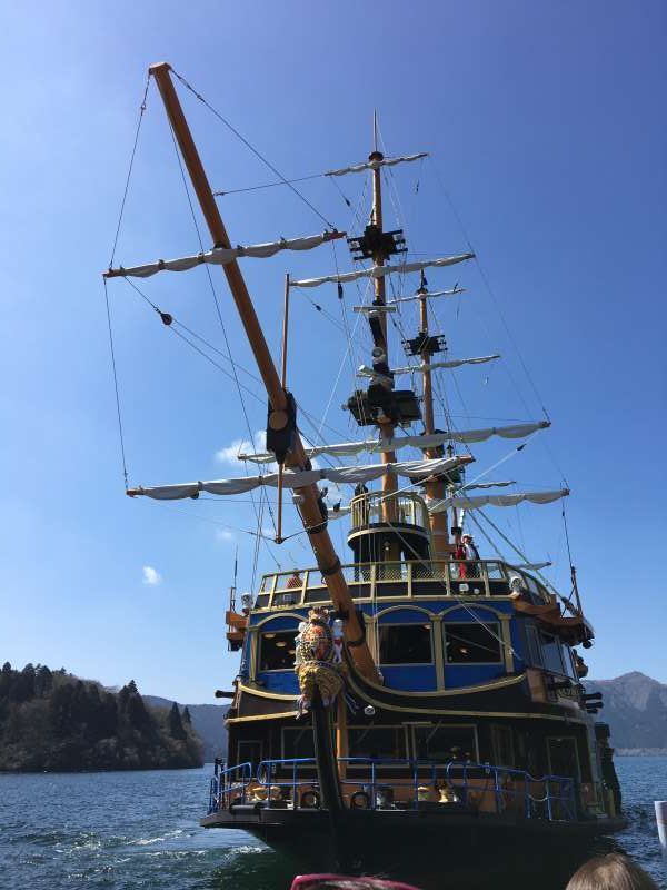 Hakone Private Tour - Let us cross the Lake Ashi by pirate boat!