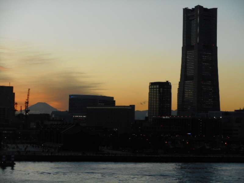 Yokohama Private Tour - Twilight view from Oosanbashi Pier