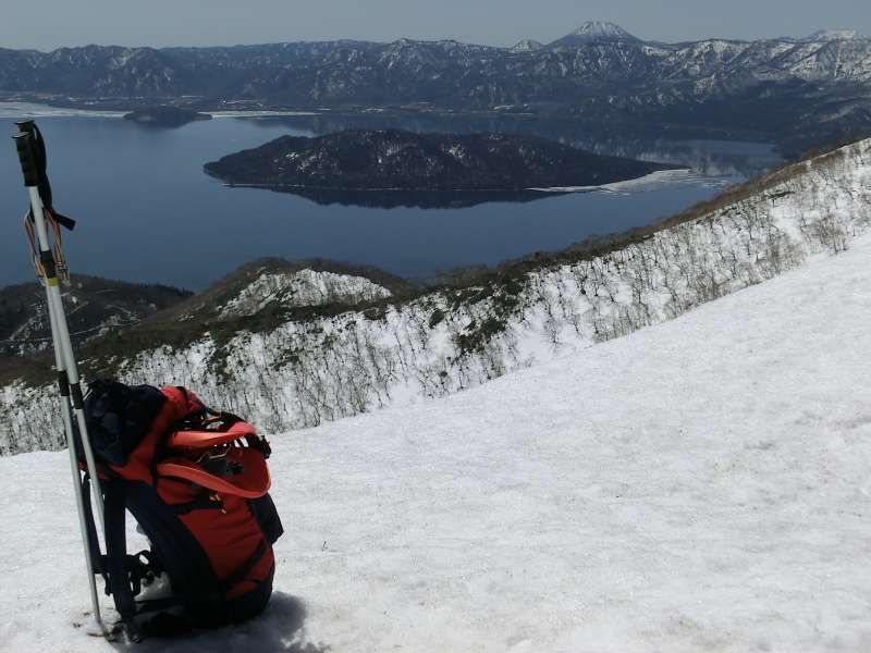 Shiretoko / Abashiri Private Tour - Snowshoe hike in early spring. You can enjoy walking with snowshoes in the warm spring.