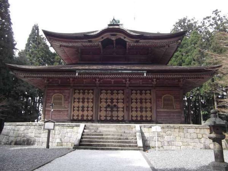 Shiga Private Tour - "kaidanin" hall