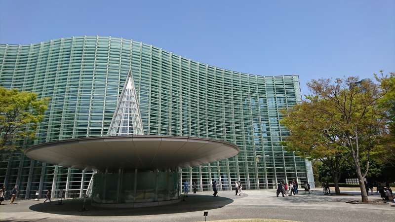 Tokyo Private Tour - National Art center( Roppongi)