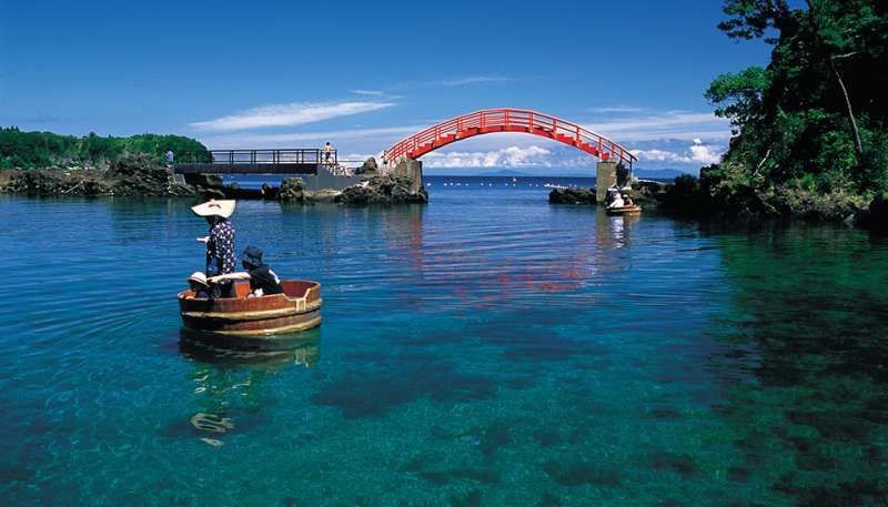 Sado Private Tour - Tub boat at Yajima: Challenge operating tub boat