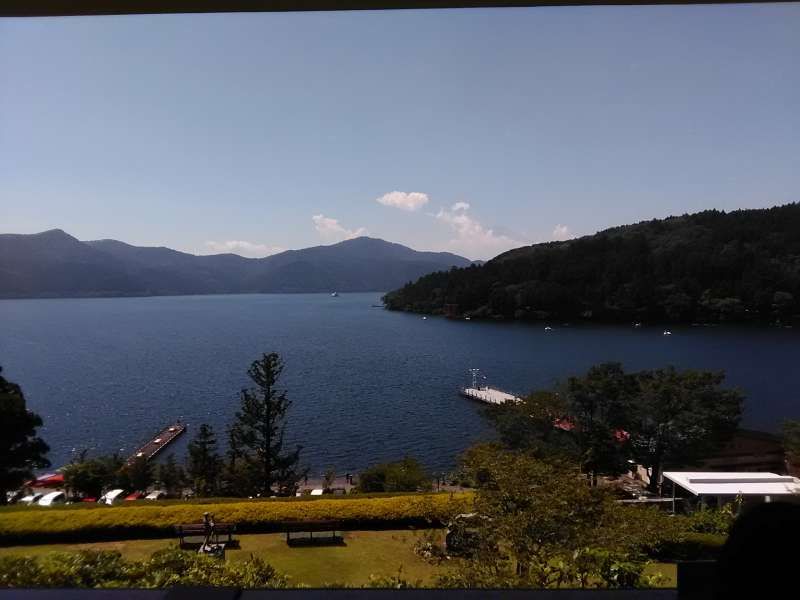 Hakone Private Tour - Marvelous view of the lake and mountains on a sunny day!