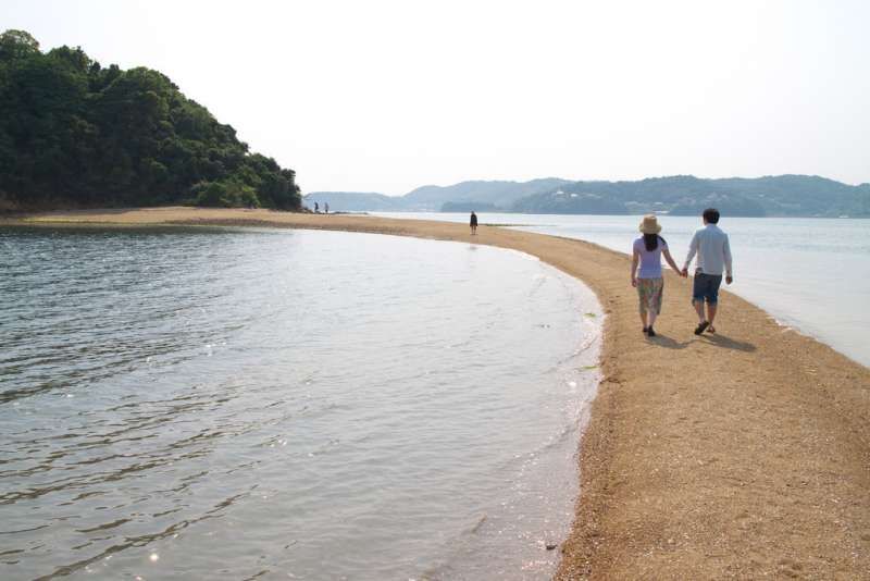 Okayama Private Tour - Venus Road in Kuroshima island