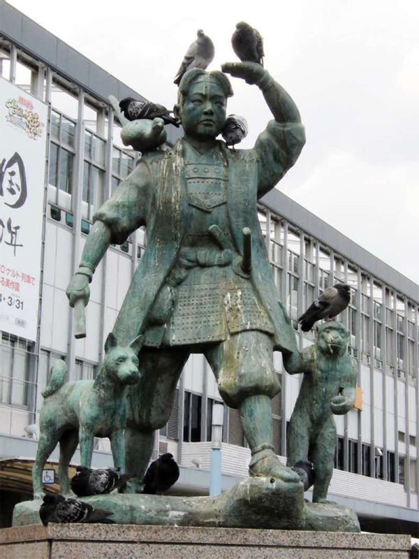 Okayama Private Tour - Meeting place(Momotarou statue in front of JR Okayama station, east side)