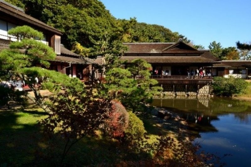 Yokohama Private Tour - Lots of historical valuable architectural building in sankei-en gardent