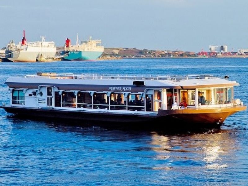 Yokohama Private Tour - View of new and traditional townscape of Minatomirai seen from Bay cruising