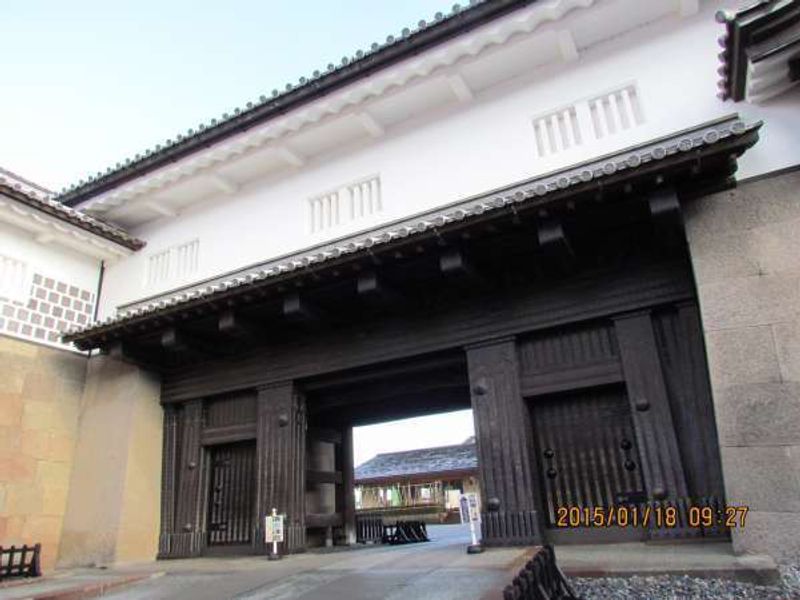 Kanazawa Private Tour - The gate of Kazazawa Castle