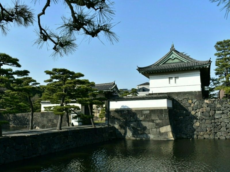Tokyo Private Tour - Kikyo-mon gate of theImperial Palace.