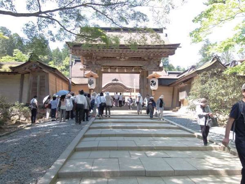 Wakayama Private Tour - The greate gate of Kongobuji Temple