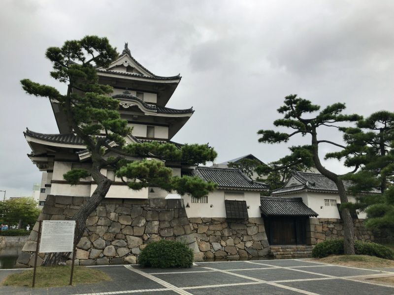 Kagawa Private Tour - The ruins of Takamatsu Castle