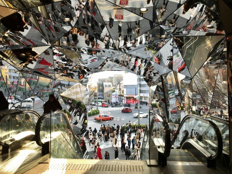 Yokohama Private Tour - Like a kaleidoscope, a patchwork of mirrors surrounding escalators in TOKYU PLAZA OMOTESANDO HARAJUKU, in Harajuku area