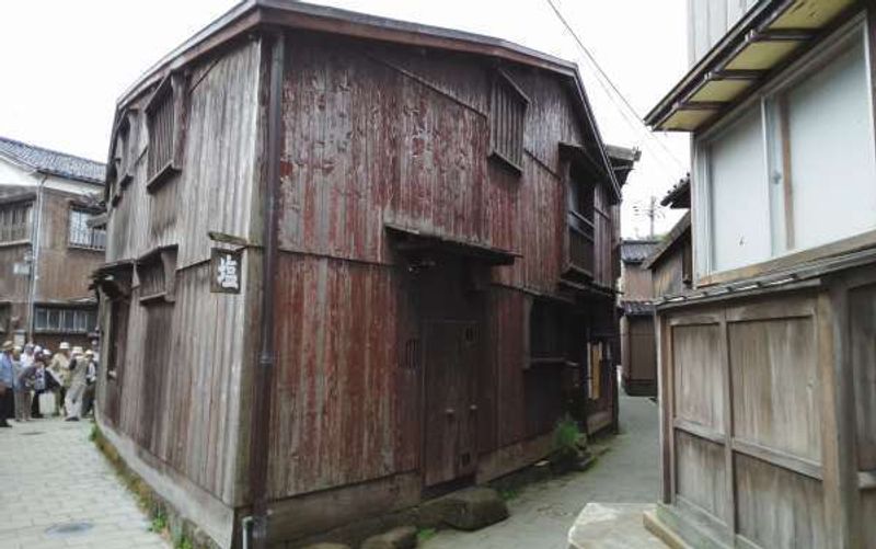 Sado Private Tour - One of Shukunegi's landmark, Sankakuya ( triangle house )