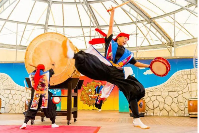 Okinawa Main Island Private Tour - EISA DRUM DANCEEisa dance is one of Okinawa tradi