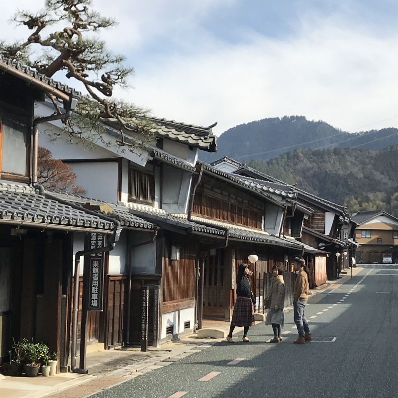 Gifu Private Tour - The central district of Mino city has been preserving historic scenery from the Edo period. You will see and learn many unique features of traditional buildings not only from outside but strolling around inside some old bildings. 