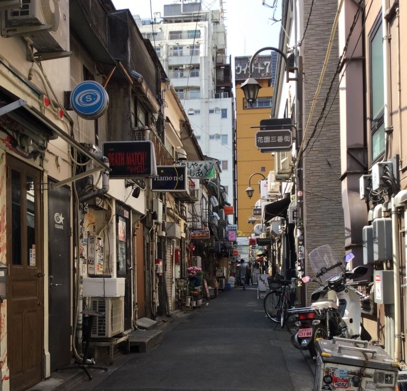 Tokyo Private Tour - Golden-Gai in the daytime