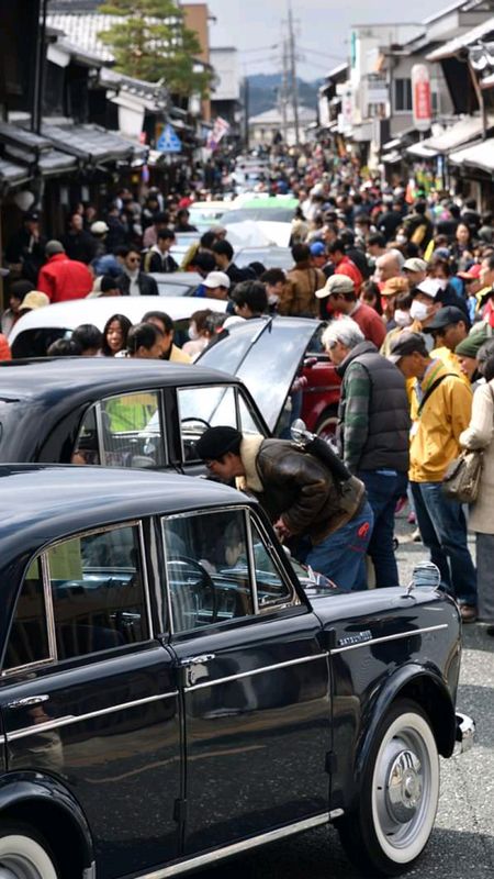 Gifu Private Tour - 2019 Mino Classic car event. Classic and vintage cars were on display on the old streets. 