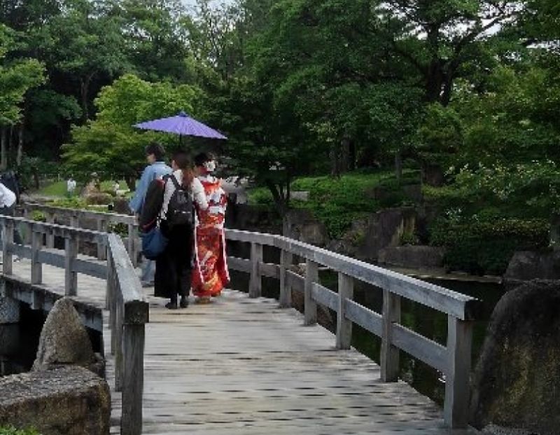 Nagoya Private Tour - If you are lucky, you can see wedding couple at Tokugawaen Garden