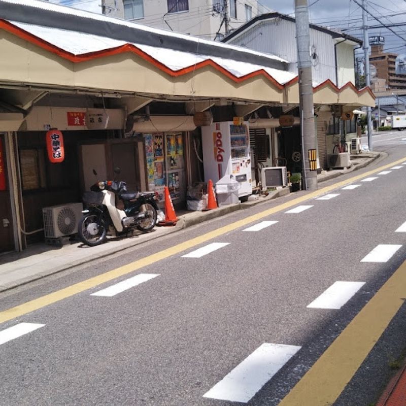 Niigata Private Tour - Very traditional local market where you can get fast food or enjoy shopping.