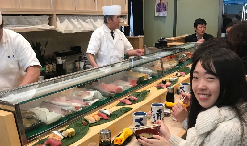 Tokyo Private Tour - Tsukiji Fish Market. Counter seats are the best! (#1)