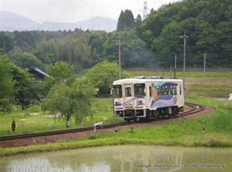 Gifu Private Tour - A small local train brings travellers to the Iwamura town. You will enjoy viewing idyllic rural landscape through windows of the train.(see the video bellow)