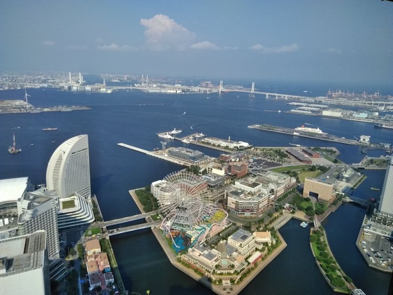 Kamakura Private Tour - Vista panorámica del mirador de " Yokohama Landmark Tower" en el puerto de Yokohama.