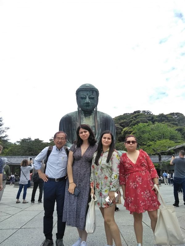 Kamakura Private Tour - Gran Buda con mis clientas elegantes en Kamakura.