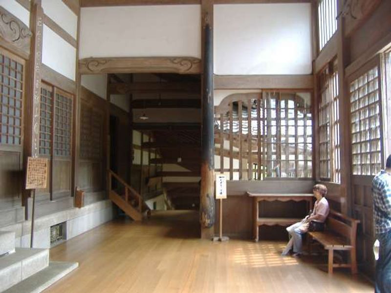 Fukui Private Tour - A wooden pestle is hanged. 