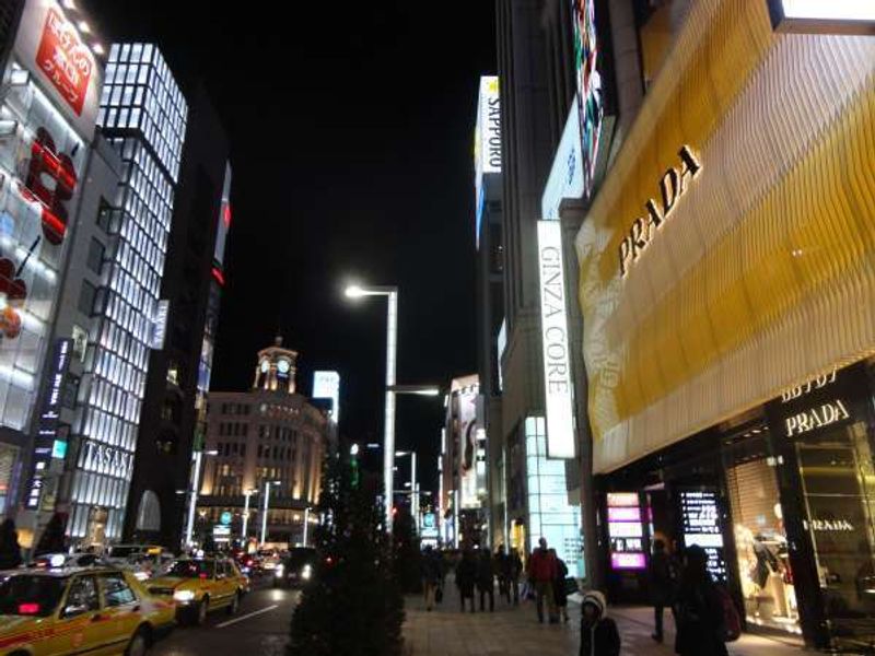 Aichi Private Tour - (Prada) Ginza at night