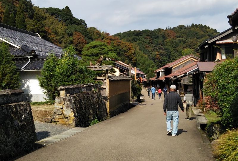 Shimane Private Tour - The walking street in Omori Town. It gives you a lot of fun to walk along.