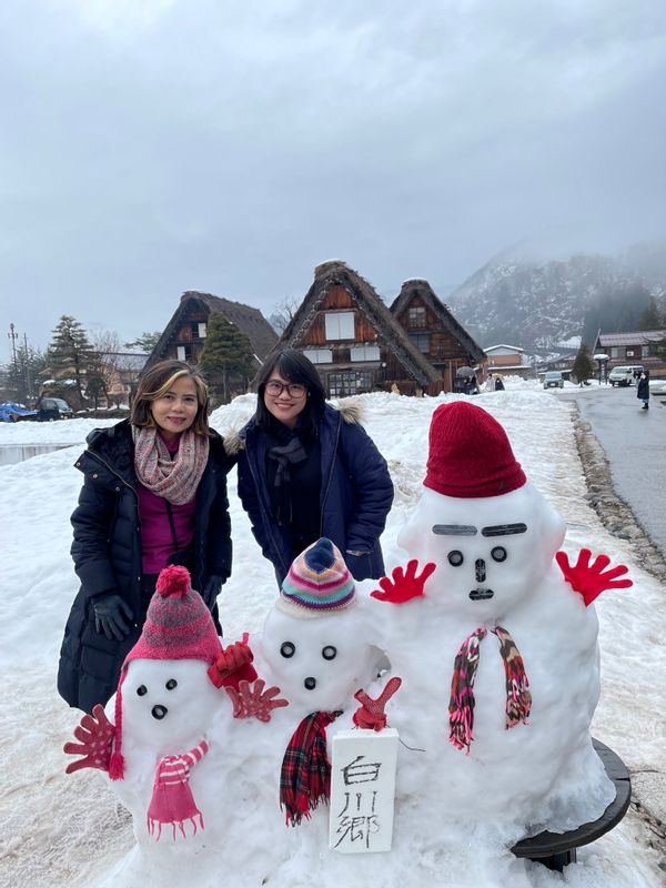 Shirakawago Private Tour - Through four seasons, Shirakawago shows fantastic scenery for guests