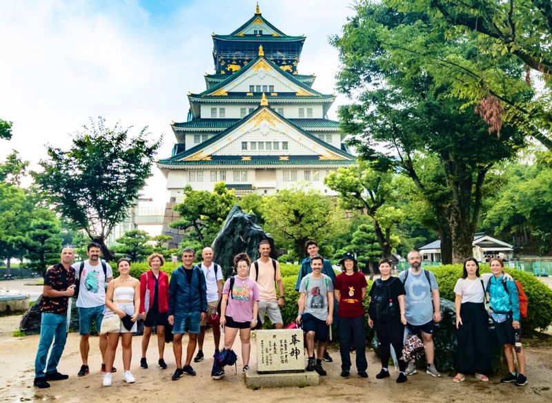 Osaka Private Tour - Osaka castle with its wonderful parks around!