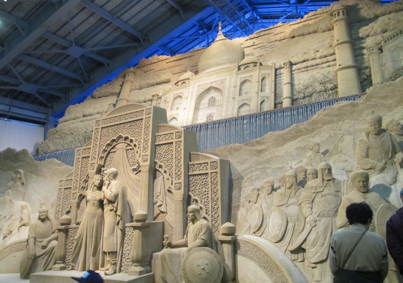 Tottori Private Tour - An art work of Sand Museum