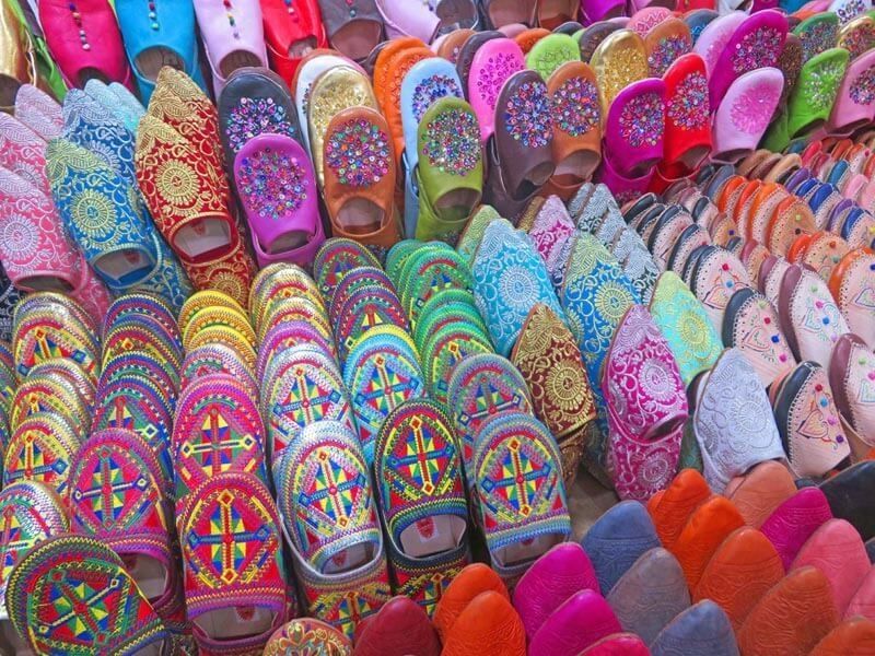 Marrakech Private Tour - The art of stitching slippers