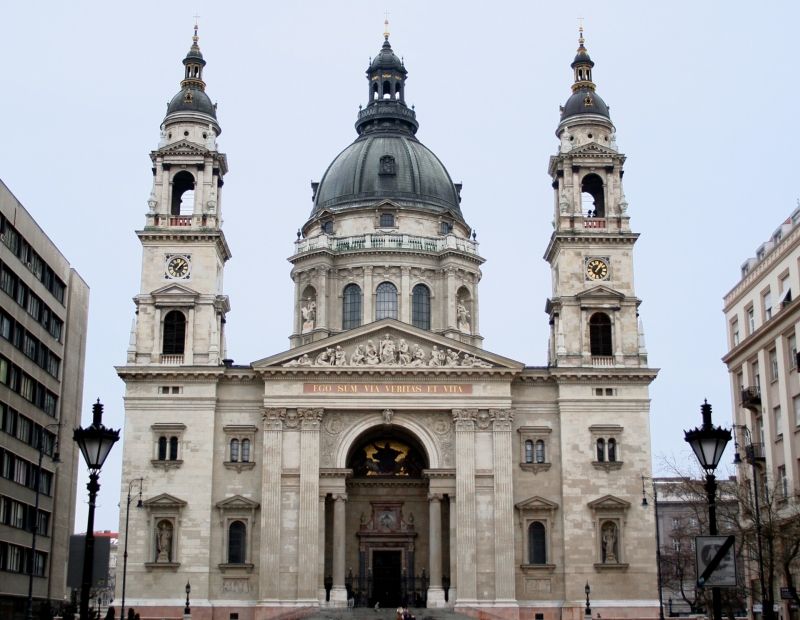 Budapest Private Tour - St. Stephen’s Basilica