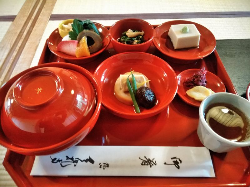 Osaka Private Tour - Zen Vegetarian Lunch at Tenryuji Temple