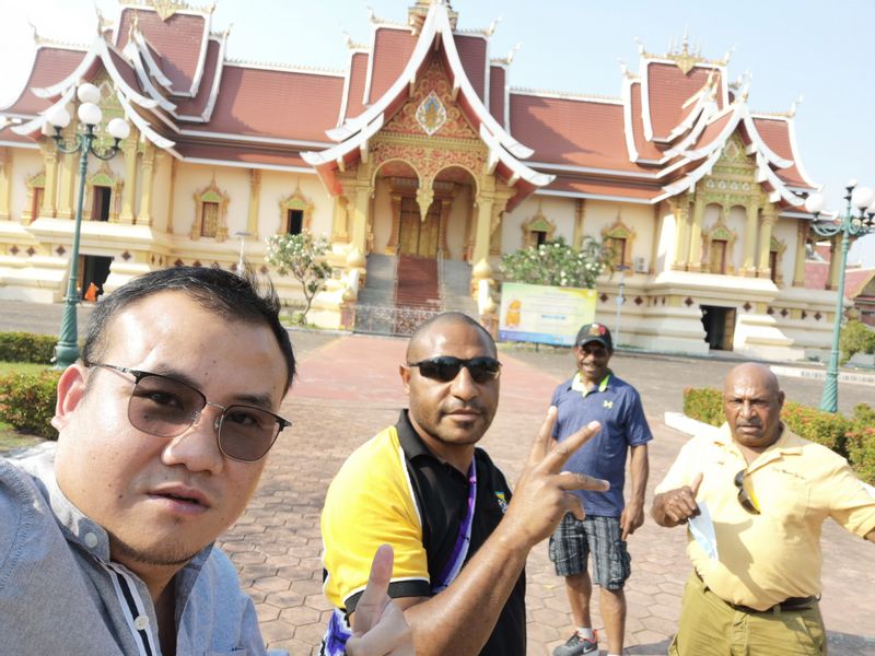 Vientiane Private Tour - 1 Day Tour with Papua New Guinee Group