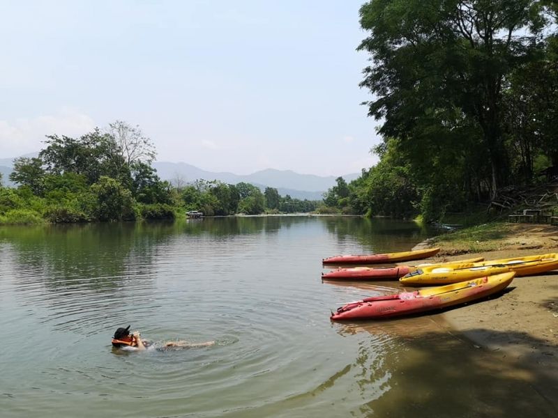 Vientiane Private Tour - Half way break to relax in the river with COOL beer